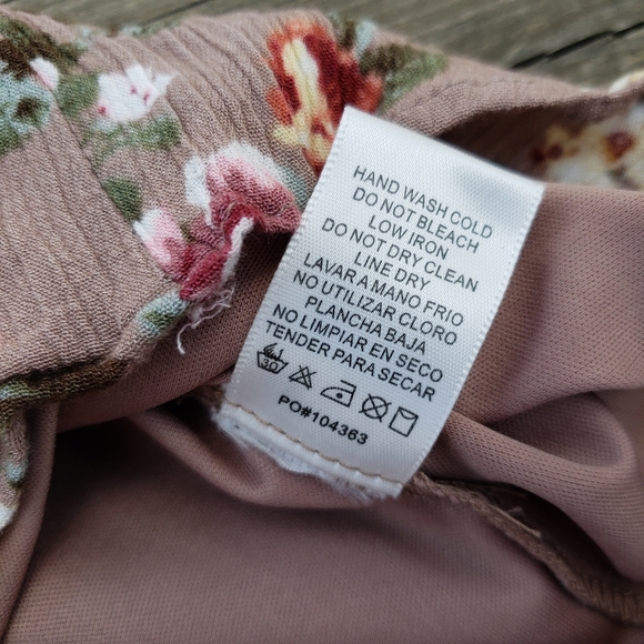 Staccato • Floral Halter Mini Dress - Picture 5 of 7